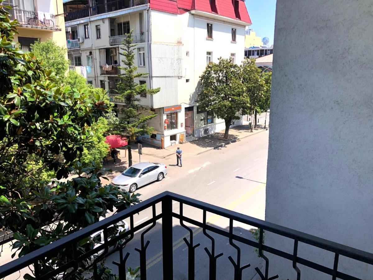 Hotel Dolphin Batumi Kültér fotó