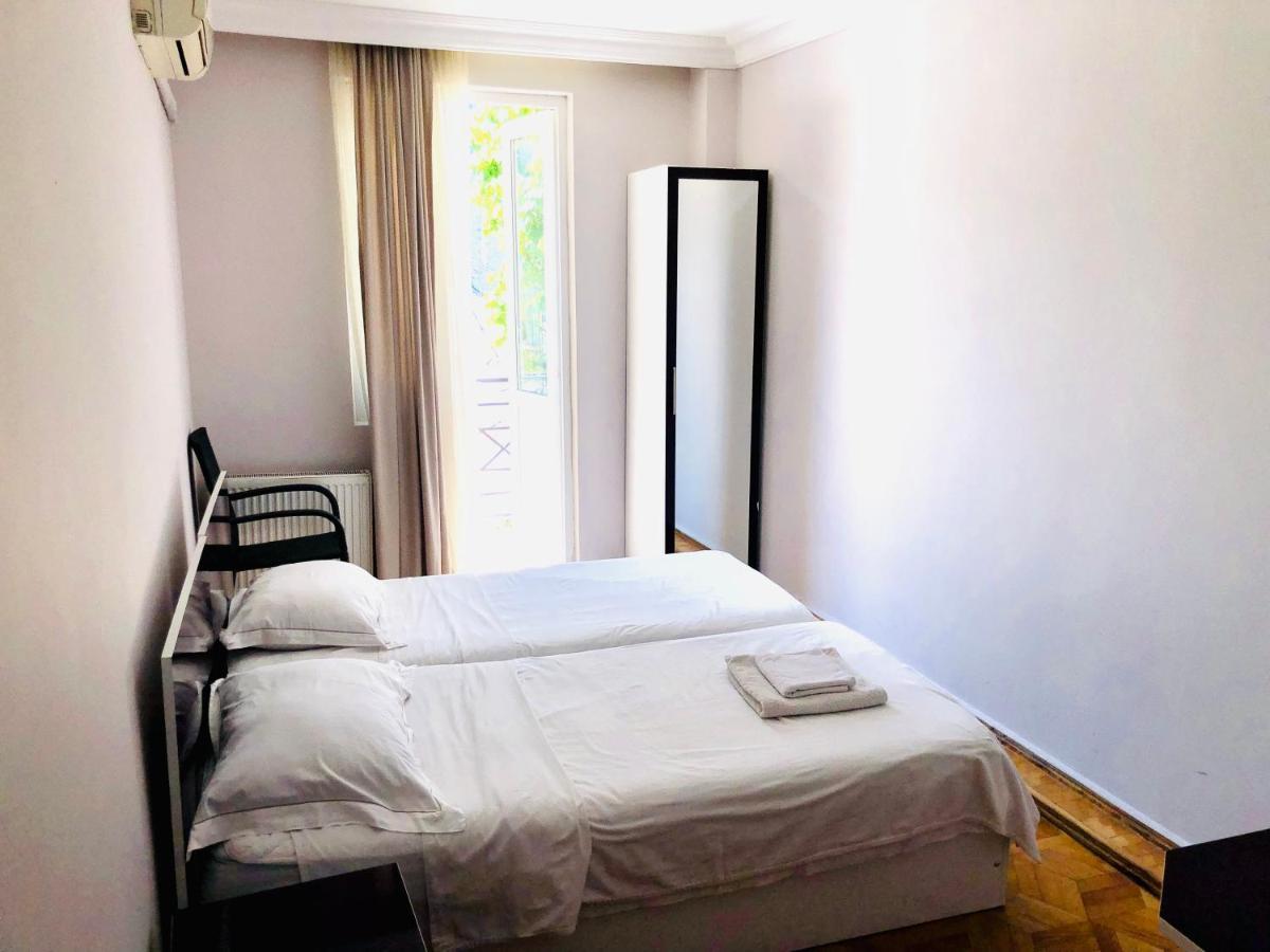 Hotel Dolphin Batumi Kültér fotó